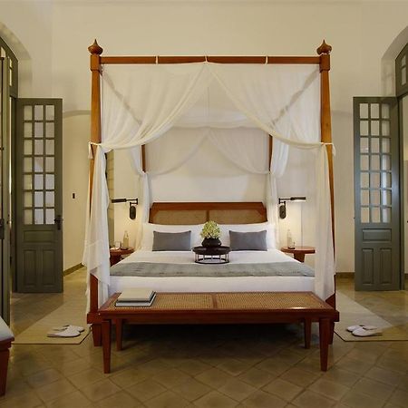 Amantaka Resort Luang Prabang Exterior foto