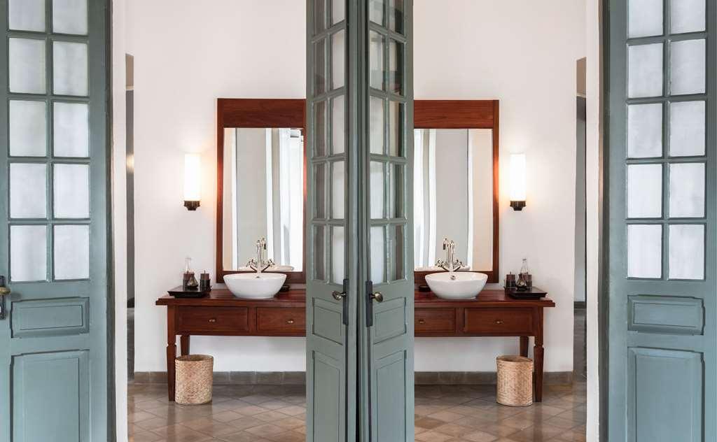 Amantaka Resort Luang Prabang Exterior foto