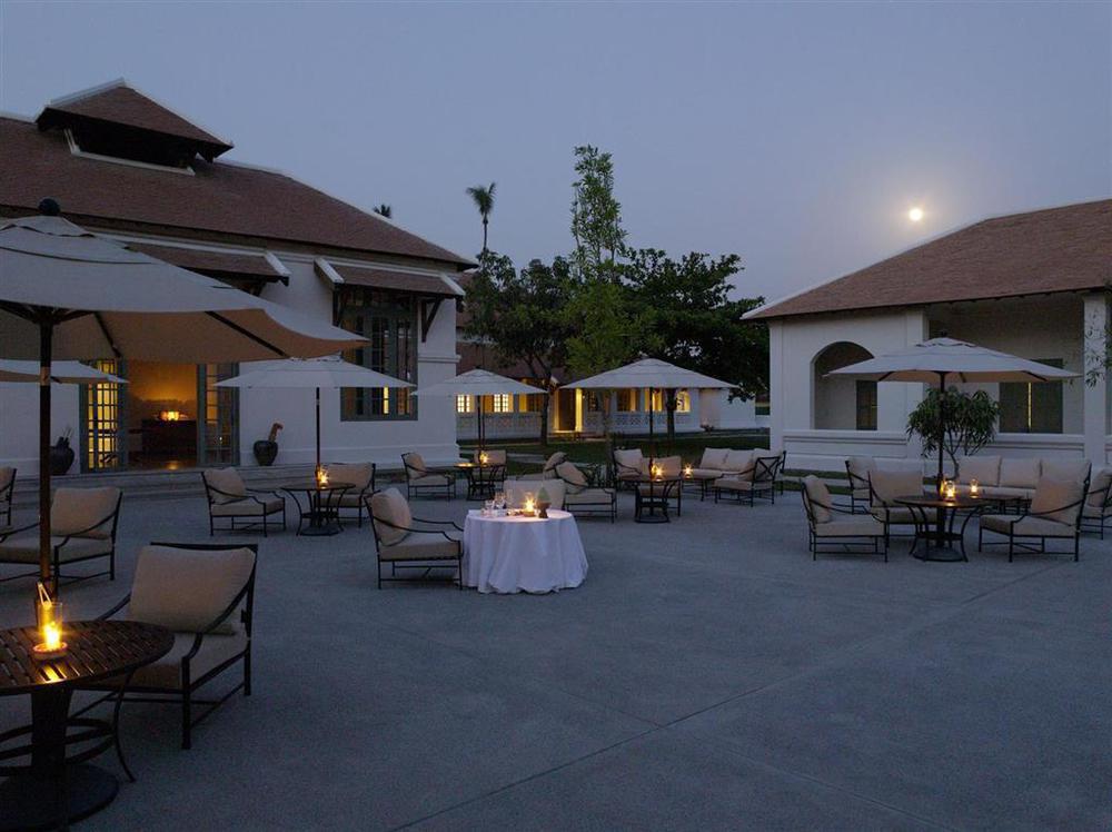 Amantaka Resort Luang Prabang Restaurant foto
